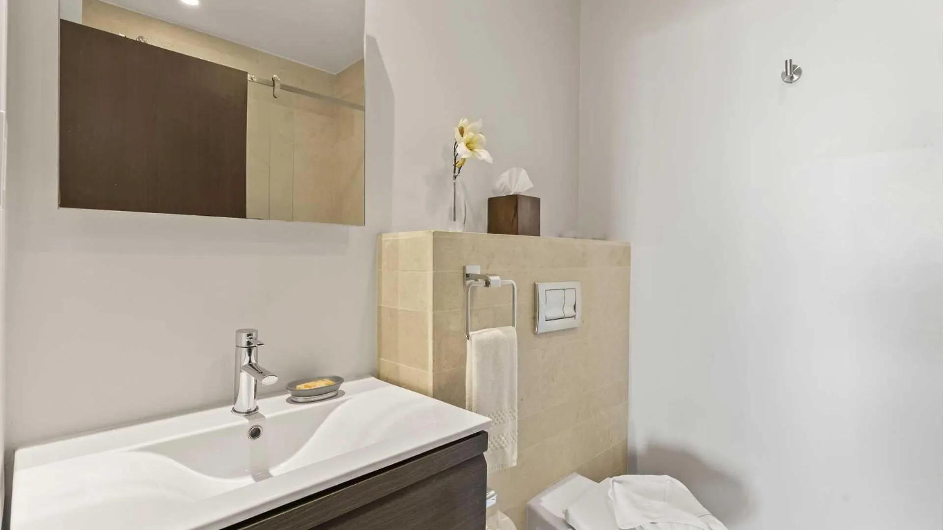 Eagle Beach - Alluring Beach View 2Br Condo -Lv304 Palm Beach 0*,  Aruba